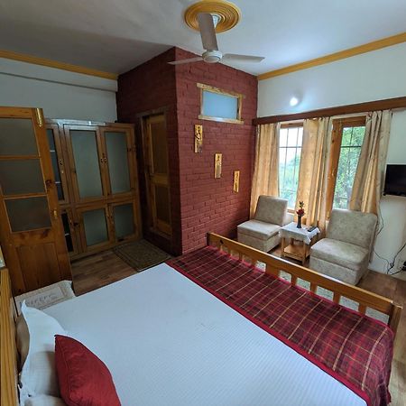 Aashirwad Homestay Kullu Bilik gambar